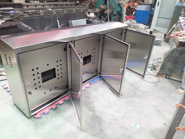 Bảng giá tủ điện inox chất lượng, hàng mới 100% 5 ưu điểm tủ điện inox