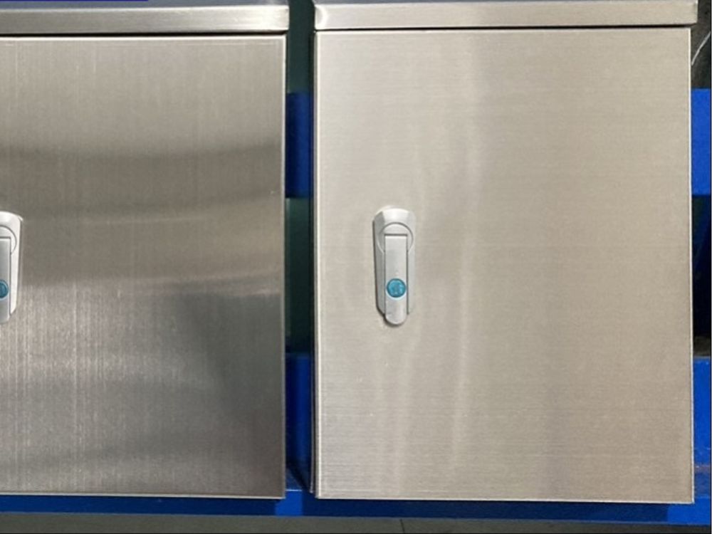 Bảng giá tủ điện inox chất lượng, hàng mới 100% 6 vỏ tủ điện Inox trong nhà