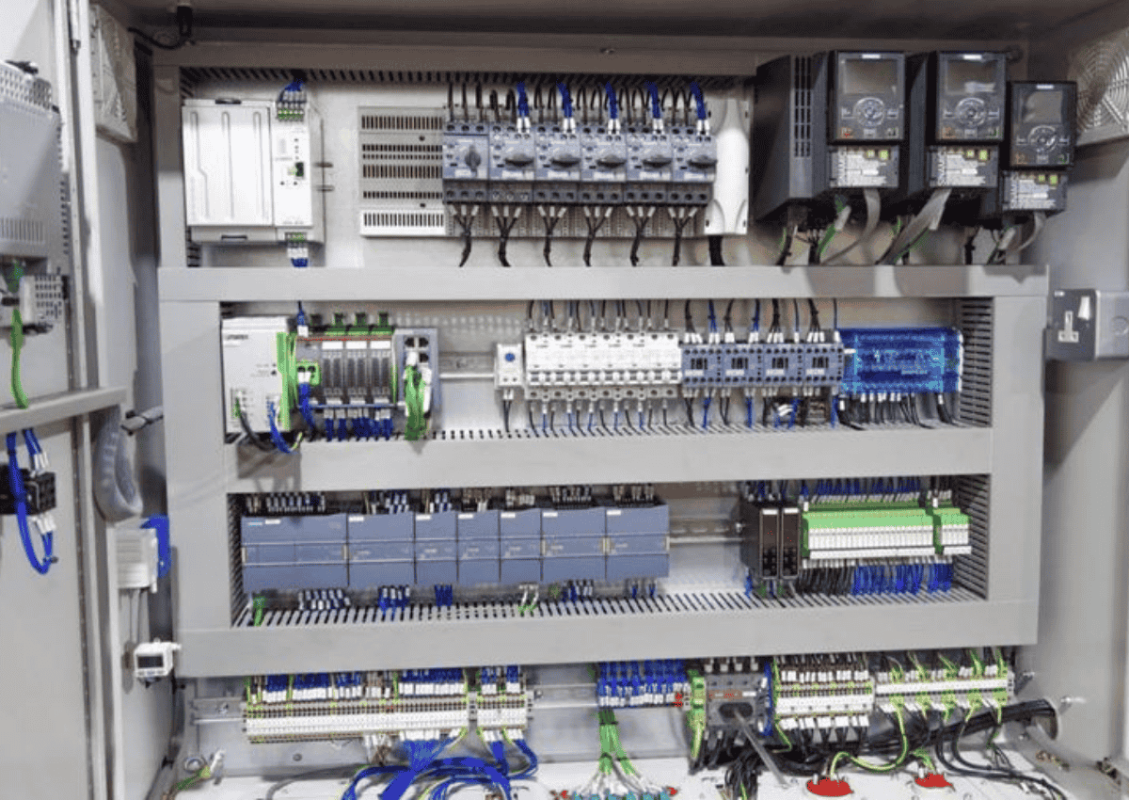 Tủ điều khiển công nghiệp