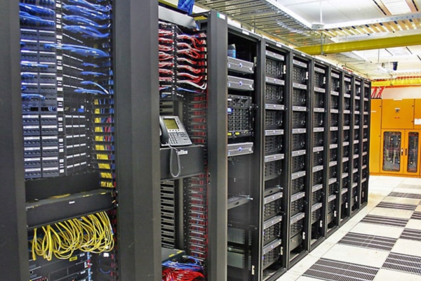 Hướng dẫn bố trí và tối ưu hiệu quả sử dụng tủ rack open frame 4 trụ