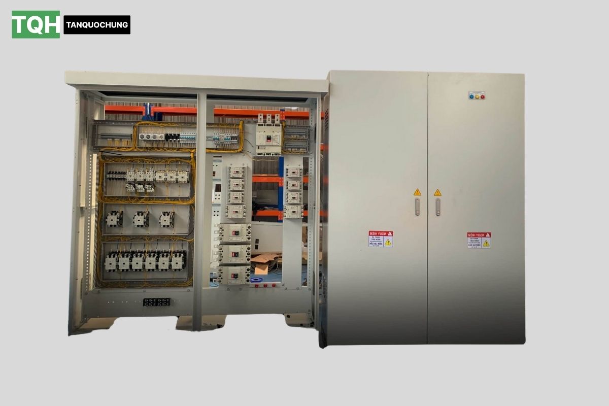 Báo giá và hướng dẫn lắp đặt tủ điện công nghiệp 3 pha phù hợp 2 Tủ điện công nghiệp 3 pha