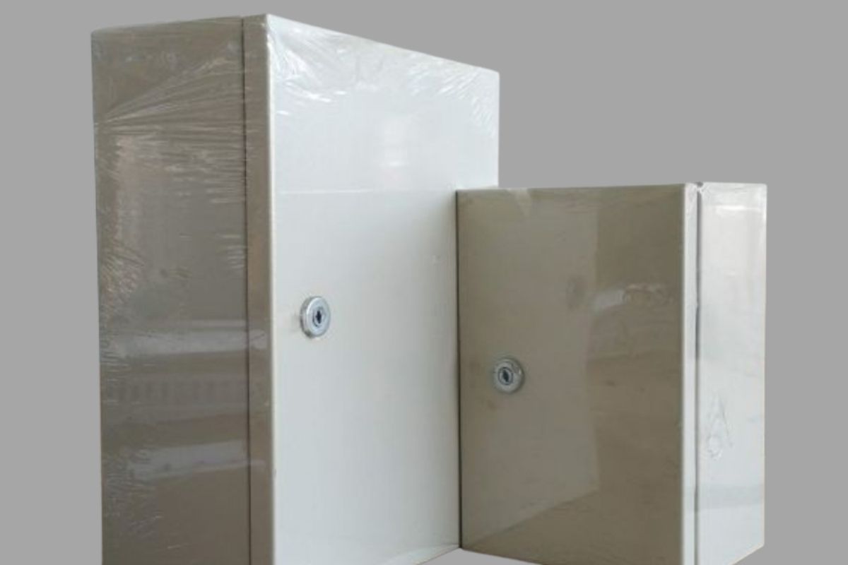 Tủ điện 300x400x200mm