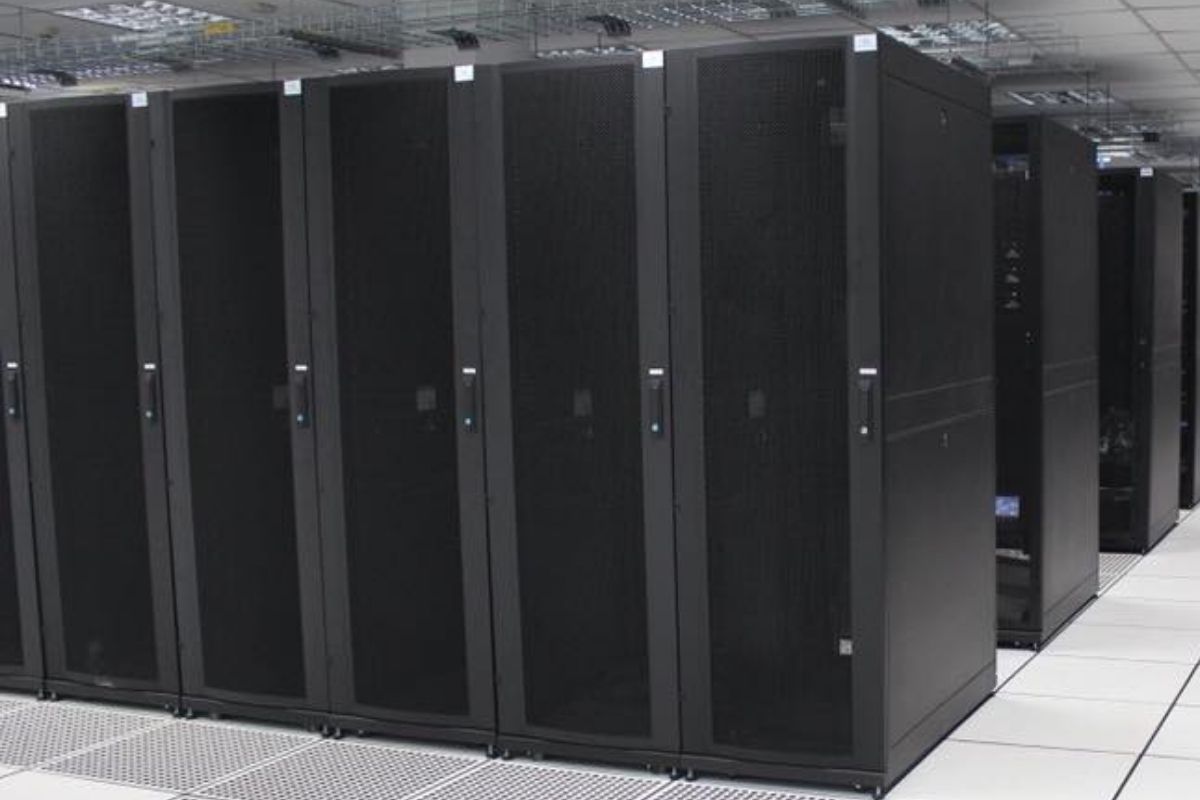 Hướng dẫn lựa chọn và tiêu chuẩn tủ rack Data Center 3 Tủ rack data center đưa vào công nghiệp