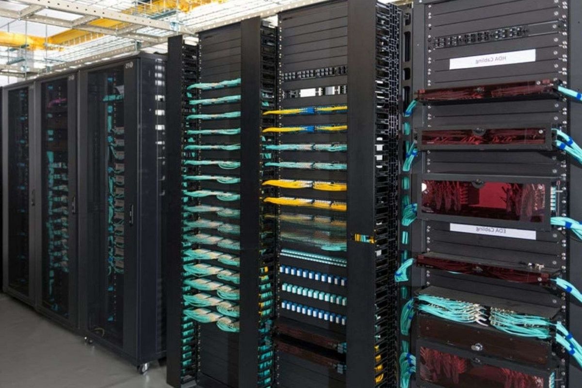 Hướng dẫn lựa chọn và tiêu chuẩn tủ rack Data Center 2 Tủ rack data center